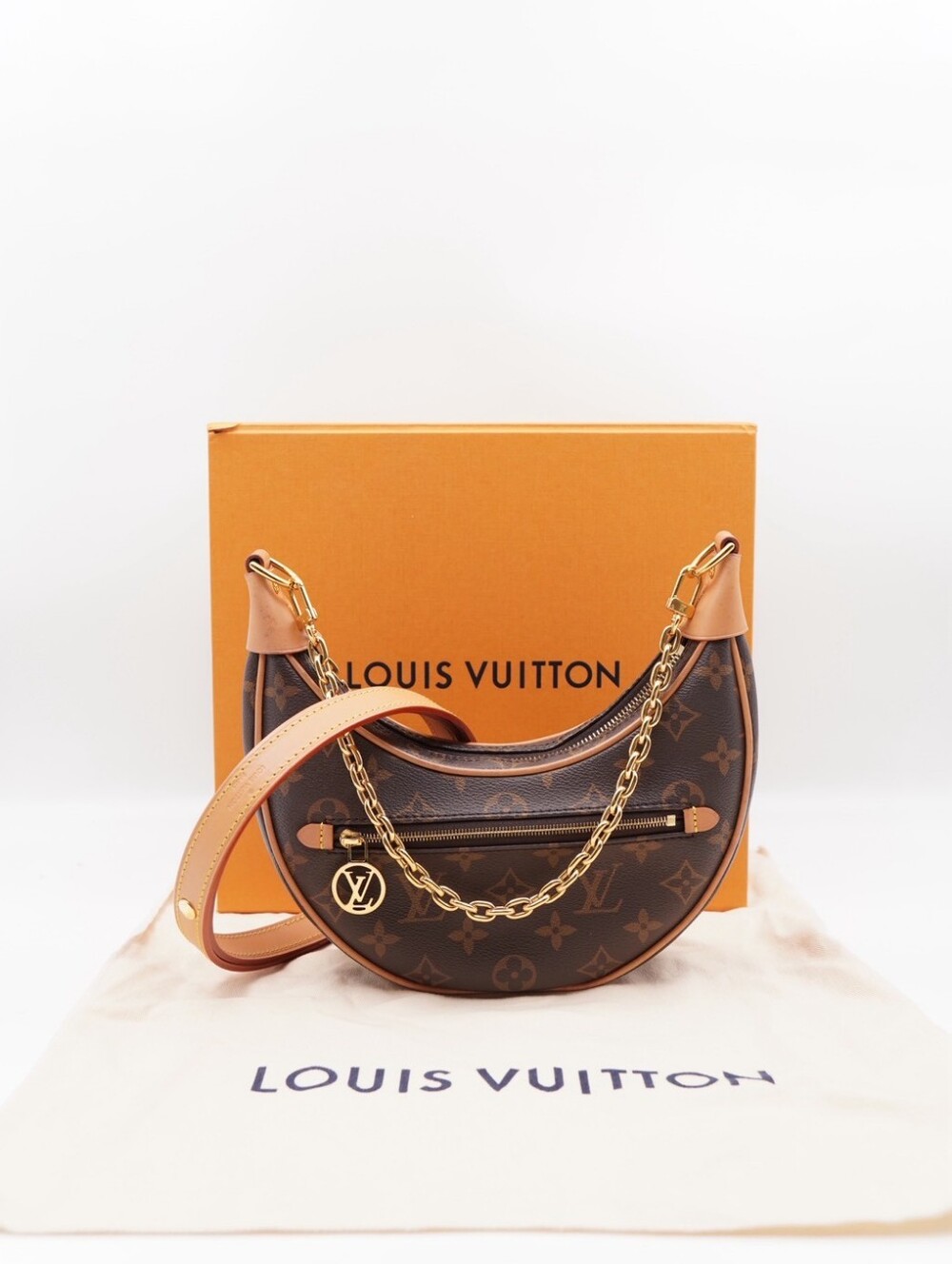 CL04 💕 Louis Vuitton Monogram Loop (Mircochip)